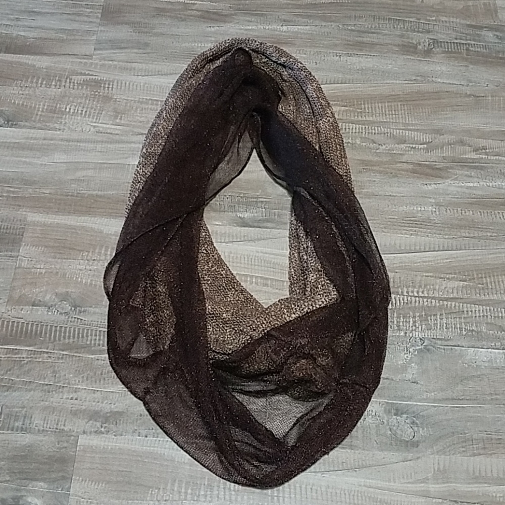 Collection Eighteen infinity scarf